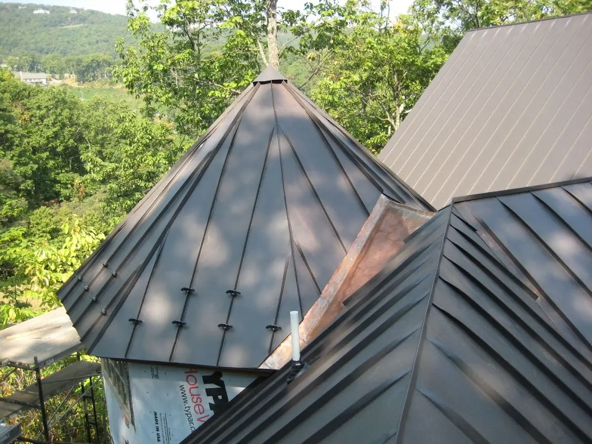 Professional Roof Tarp Installation by Craftsman Roofing in Furlong